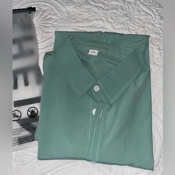 New SHEIN Button Down Shirt - Picture 4 of 5